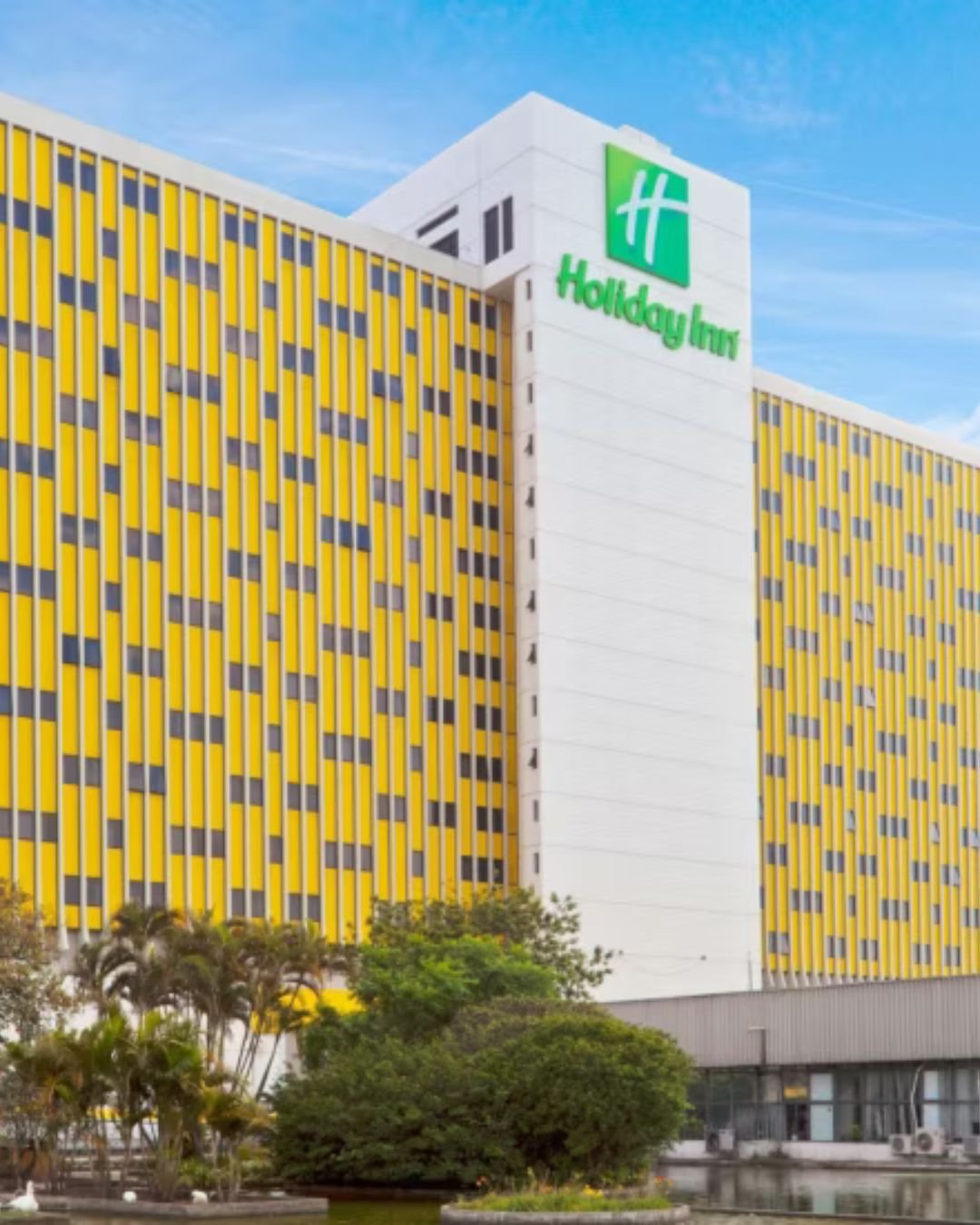 Holiday Inn 003